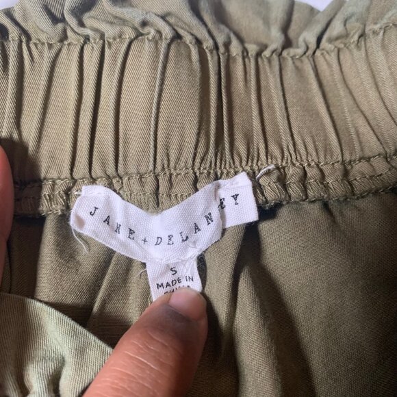 JANE AND DELANCEY WOMENS SMALL PAPER BAG SHORTS OLIVE ARMY GREEN CARGO - Picture 4 of 15
